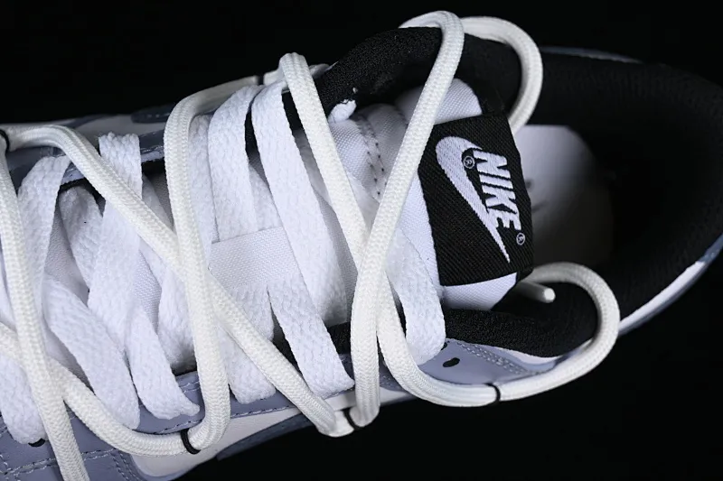 All Categories Nk SB Dunk Series Nk SB Dunk Low Low-top sneakers Nk SB Dunk Low Blueberry soda Simple haze gray blue SB strap low-top casual sneakers DD1503-101